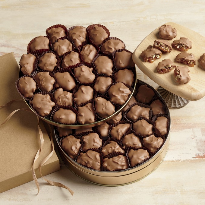 Caramel Pecan Clusters Wisconsin Cheeseman