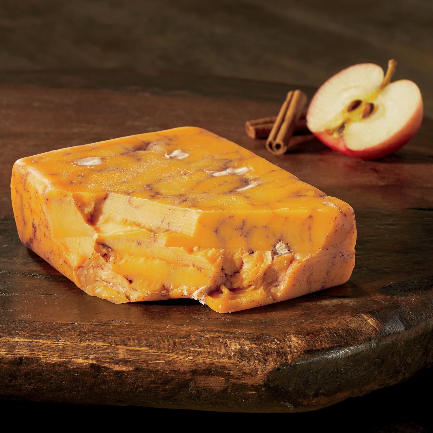 Cheddar Cheese with Apples and Cinnamon Wisconsin Cheeseman